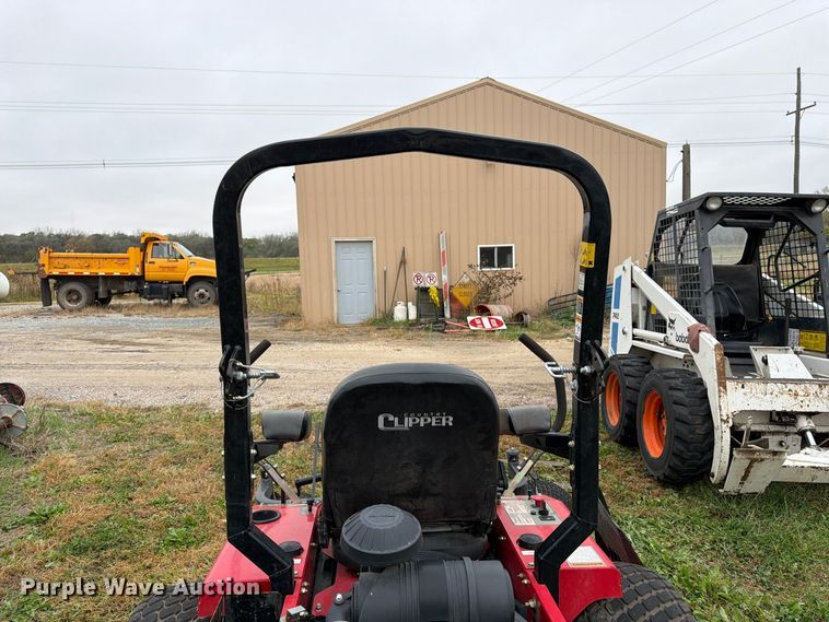 image for item DT3093 2018 Country Clipper 3572KAT-1525 ZTR lawn mower