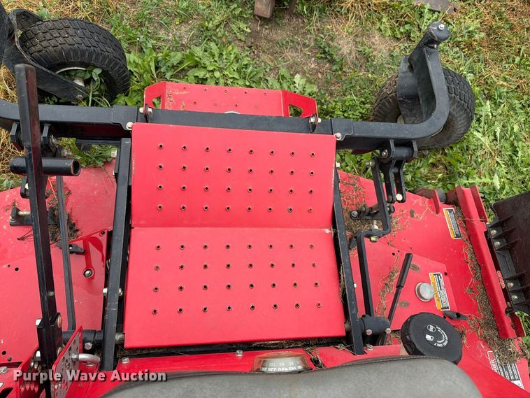 image for item DT3093 2018 Country Clipper 3572KAT-1525 ZTR lawn mower