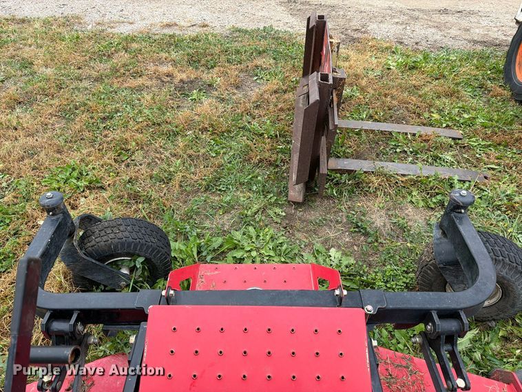 image for item DT3093 2018 Country Clipper 3572KAT-1525 ZTR lawn mower