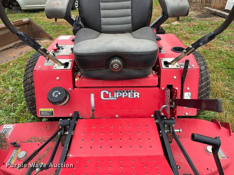 image for item DT3093 2018 Country Clipper 3572KAT-1525 ZTR lawn mower