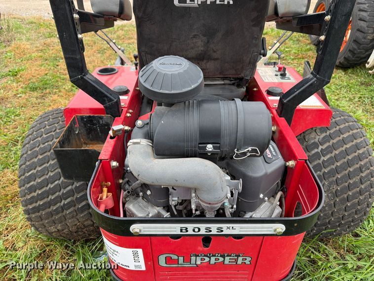 image for item DT3093 2018 Country Clipper 3572KAT-1525 ZTR lawn mower