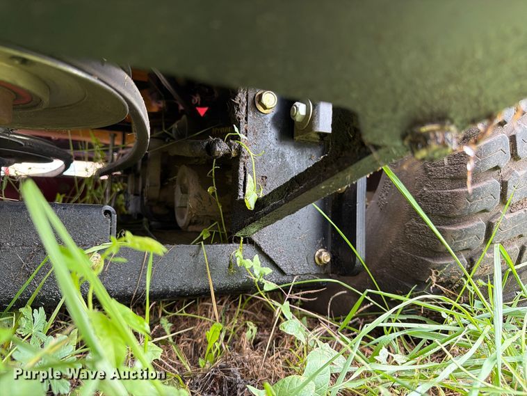 image for item DT3093 2018 Country Clipper 3572KAT-1525 ZTR lawn mower