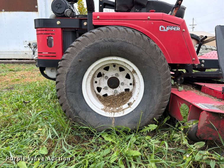 image for item DT3093 2018 Country Clipper 3572KAT-1525 ZTR lawn mower