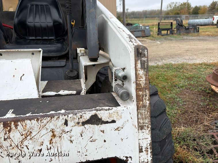 image for item DT3094 1987 Bobcat 742 skid steer loader