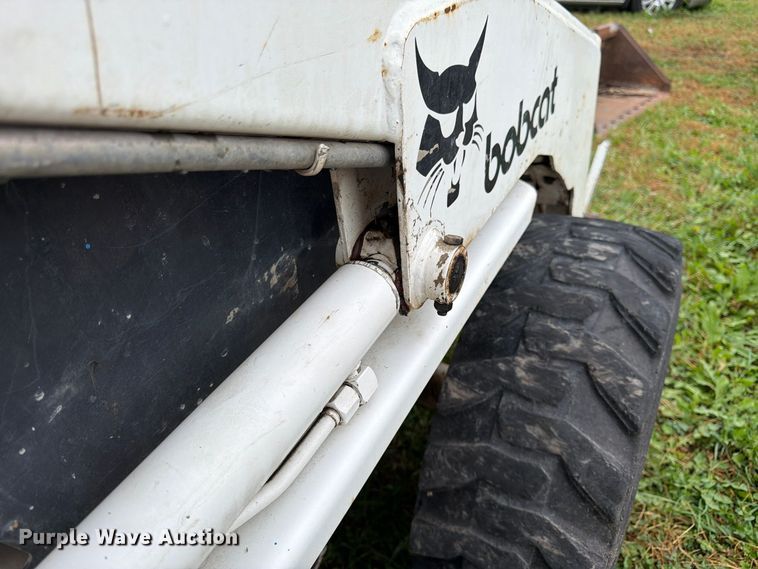 image for item DT3094 1987 Bobcat 742 skid steer loader