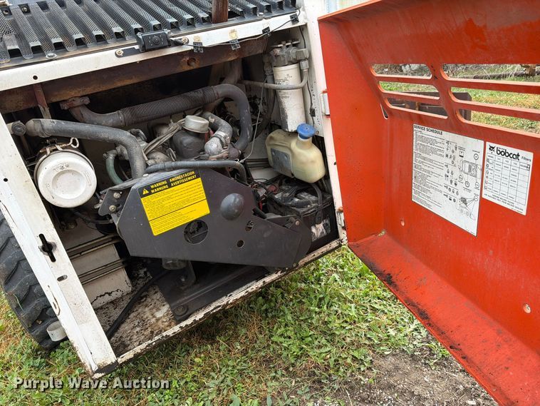 image for item DT3094 1987 Bobcat 742 skid steer loader