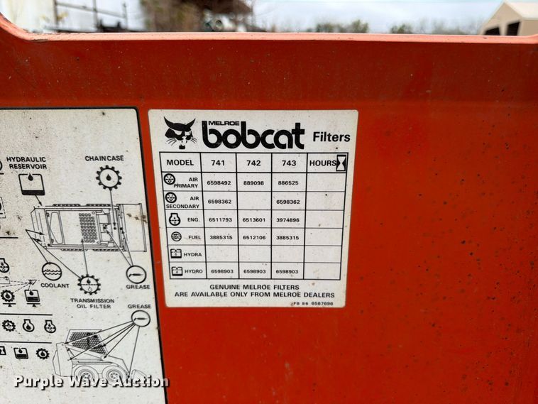 image for item DT3094 1987 Bobcat 742 skid steer loader