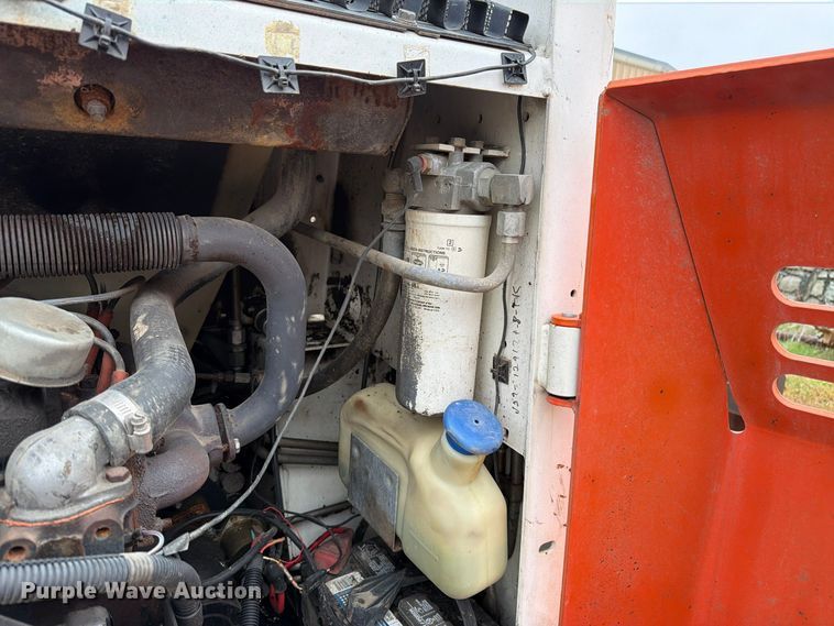 image for item DT3094 1987 Bobcat 742 skid steer loader