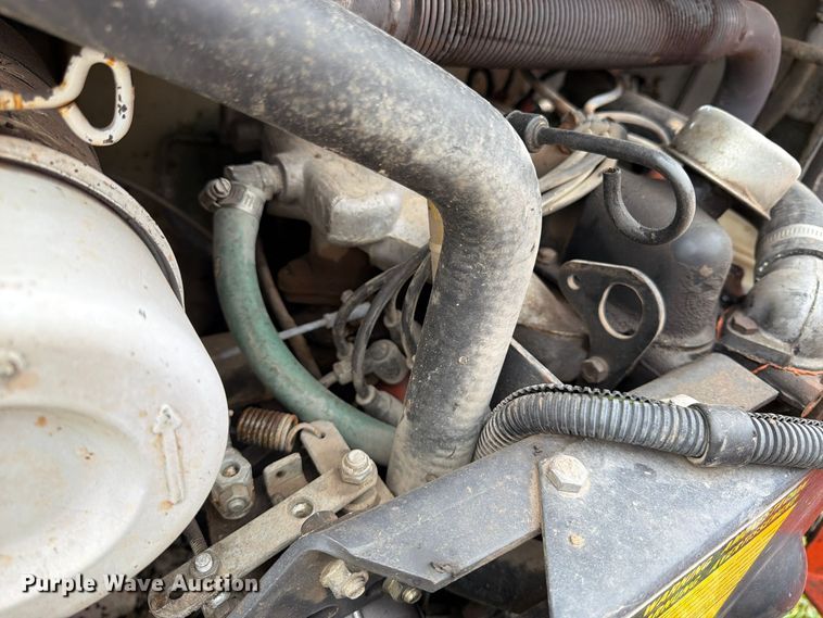 image for item DT3094 1987 Bobcat 742 skid steer loader