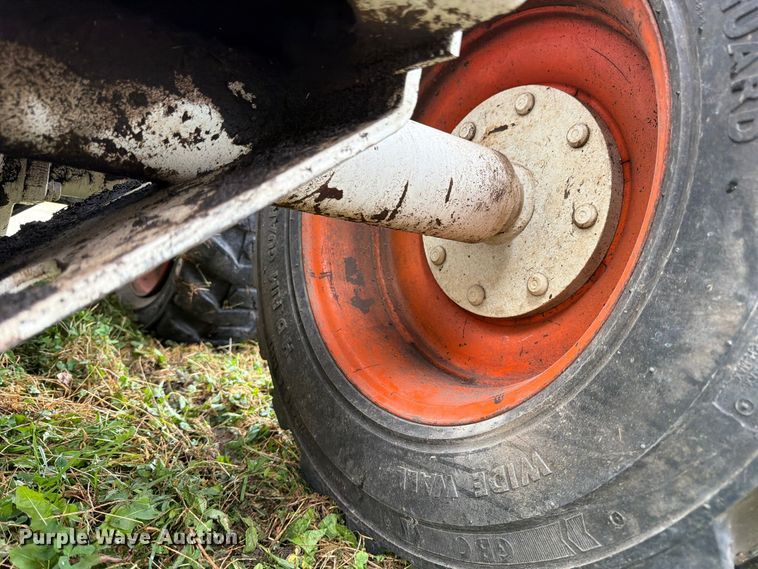 image for item DT3094 1987 Bobcat 742 skid steer loader