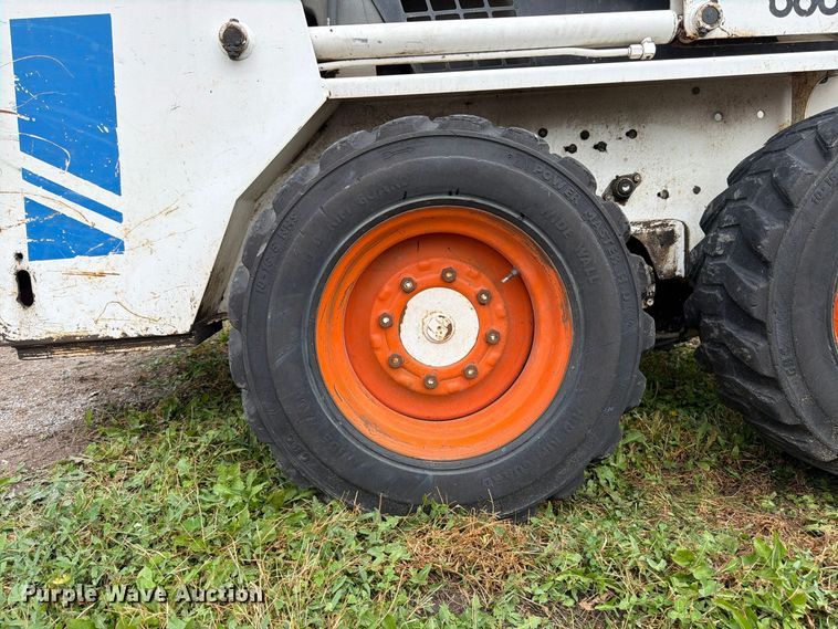 image for item DT3094 1987 Bobcat 742 skid steer loader