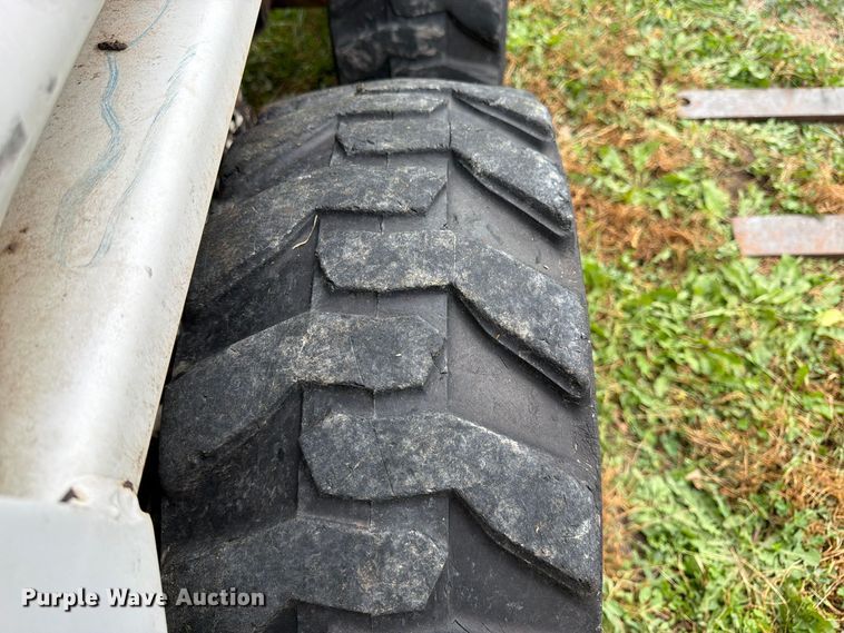 image for item DT3094 1987 Bobcat 742 skid steer loader
