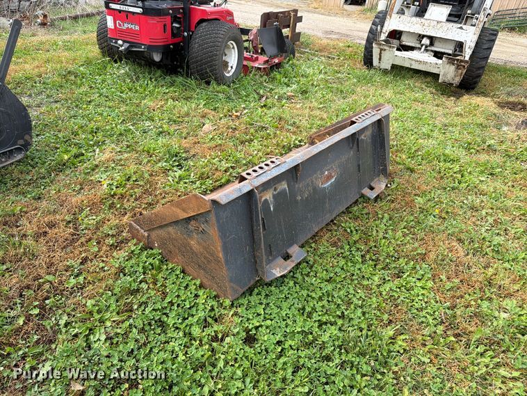 image for item DT3094 1987 Bobcat 742 skid steer loader