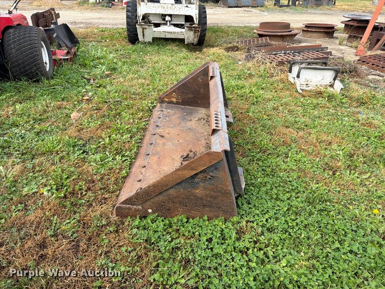 image for item DT3094 1987 Bobcat 742 skid steer loader