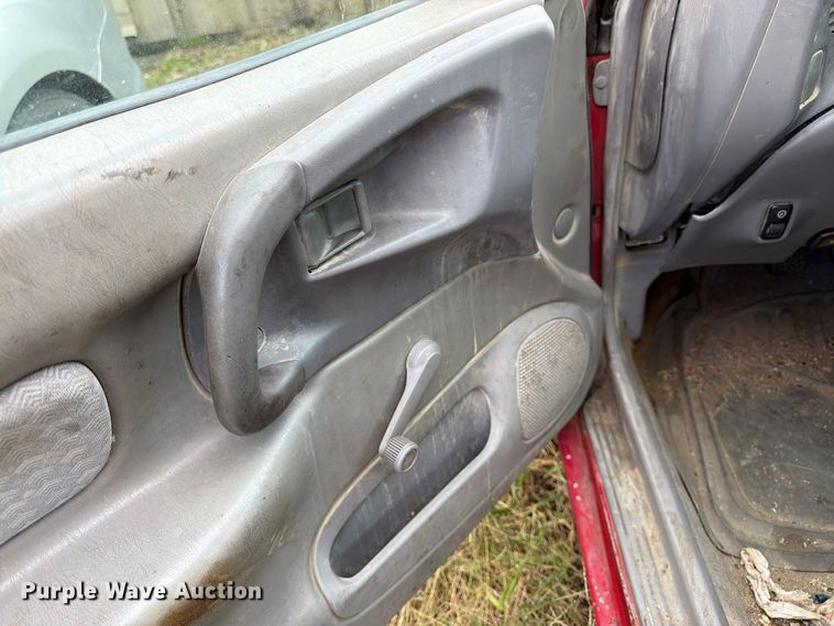 image for item DT3095 1998 Ford Escort 