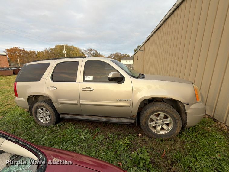 image for item DT3098 2007 GMC Yukon SUV
