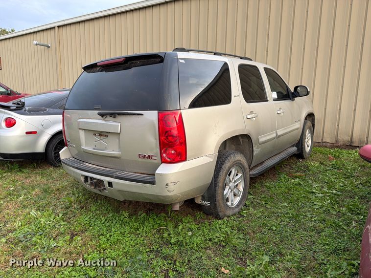 image for item DT3098 2007 GMC Yukon SUV