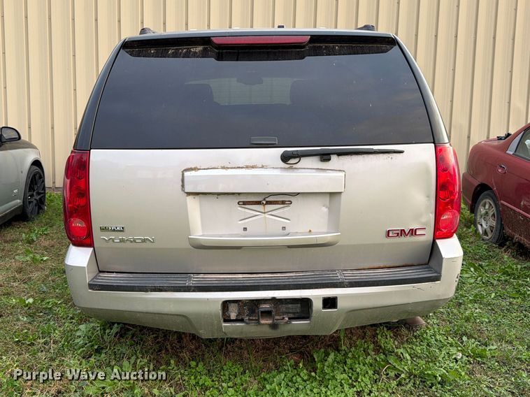 image for item DT3098 2007 GMC Yukon SUV