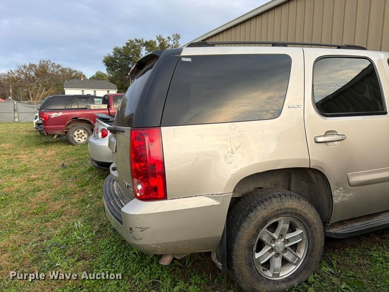 image for item DT3098 2007 GMC Yukon SUV