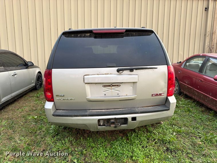 image for item DT3098 2007 GMC Yukon SUV