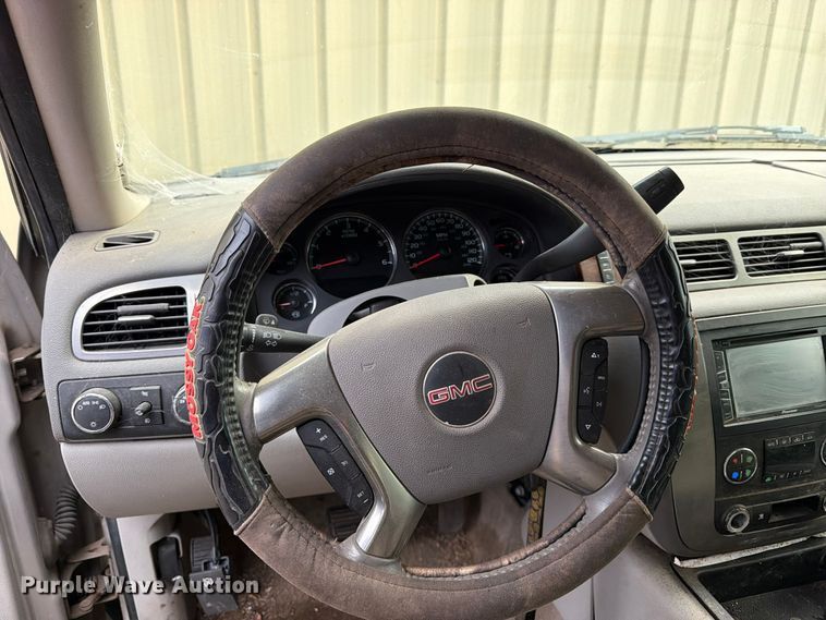 image for item DT3098 2007 GMC Yukon SUV