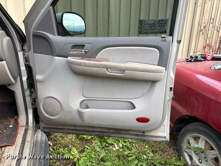 image for item DT3098 2007 GMC Yukon SUV