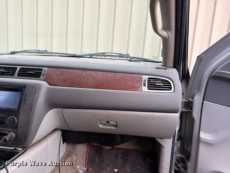 image for item DT3098 2007 GMC Yukon SUV