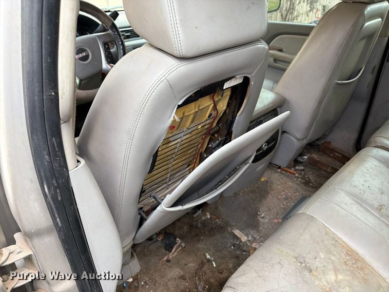image for item DT3098 2007 GMC Yukon SUV