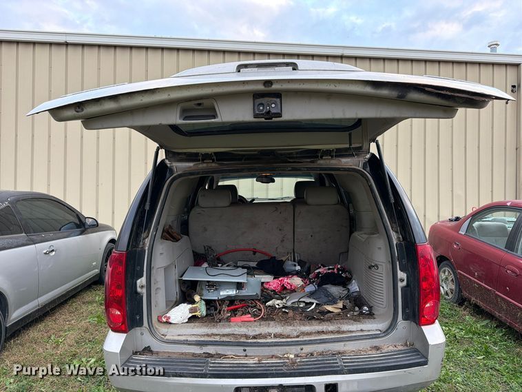 image for item DT3098 2007 GMC Yukon SUV