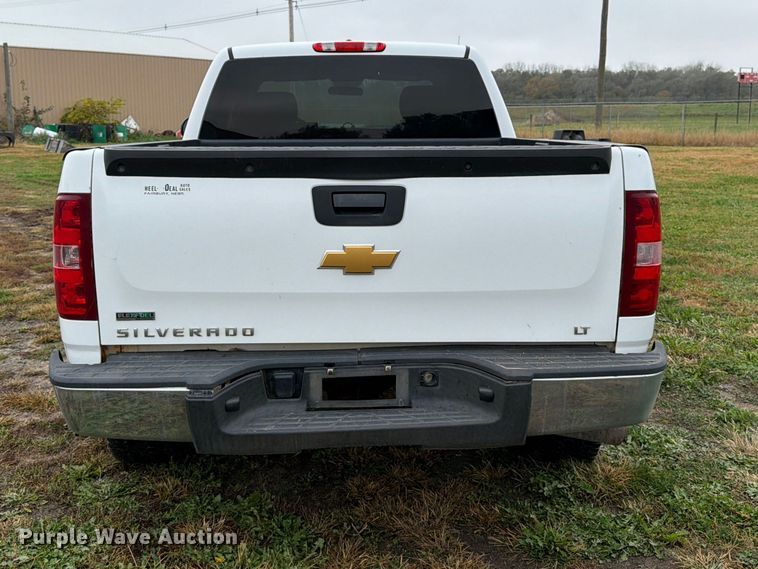 image for item DT3100 2012 Chevrolet Silverado 1500 Ext. Cab pickup truck