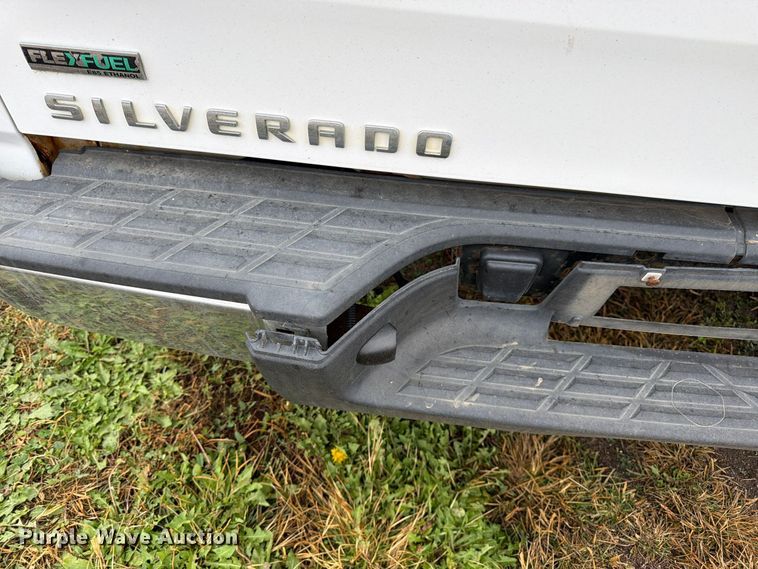 image for item DT3100 2012 Chevrolet Silverado 1500 Ext. Cab pickup truck