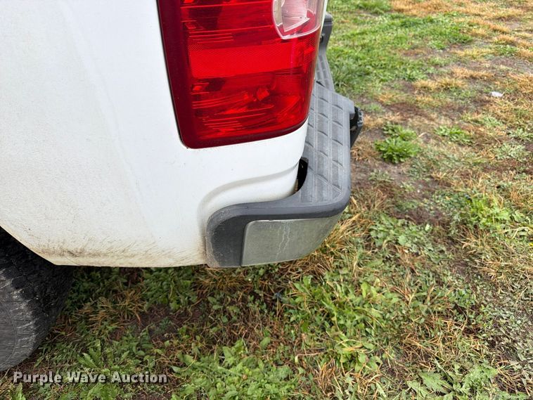 image for item DT3100 2012 Chevrolet Silverado 1500 Ext. Cab pickup truck