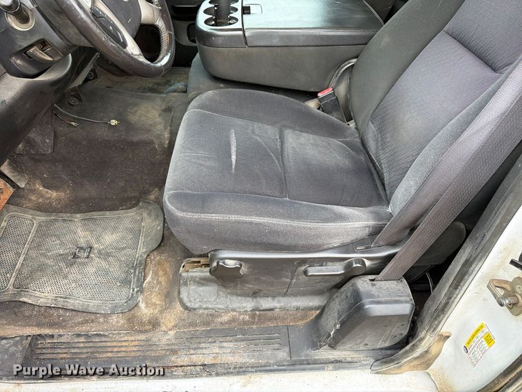 image for item DT3100 2012 Chevrolet Silverado 1500 Ext. Cab pickup truck