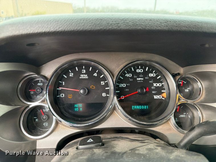 image for item DT3100 2012 Chevrolet Silverado 1500 Ext. Cab pickup truck