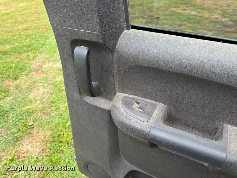 image for item DT3100 2012 Chevrolet Silverado 1500 Ext. Cab pickup truck