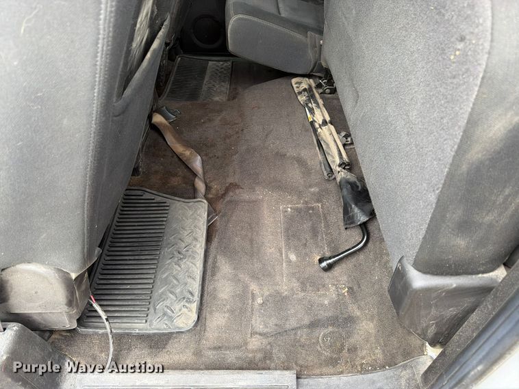 image for item DT3100 2012 Chevrolet Silverado 1500 Ext. Cab pickup truck