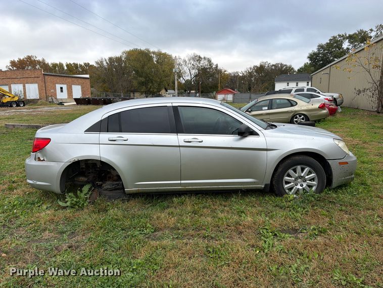 image for item DT3101 2010 Chrysler Sebring 