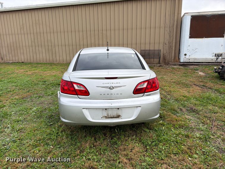 image for item DT3101 2010 Chrysler Sebring 