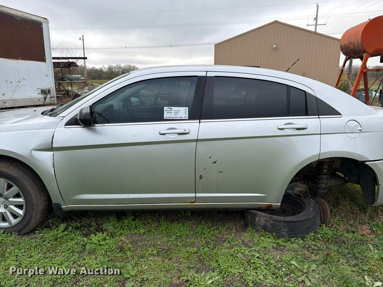 image for item DT3101 2010 Chrysler Sebring 