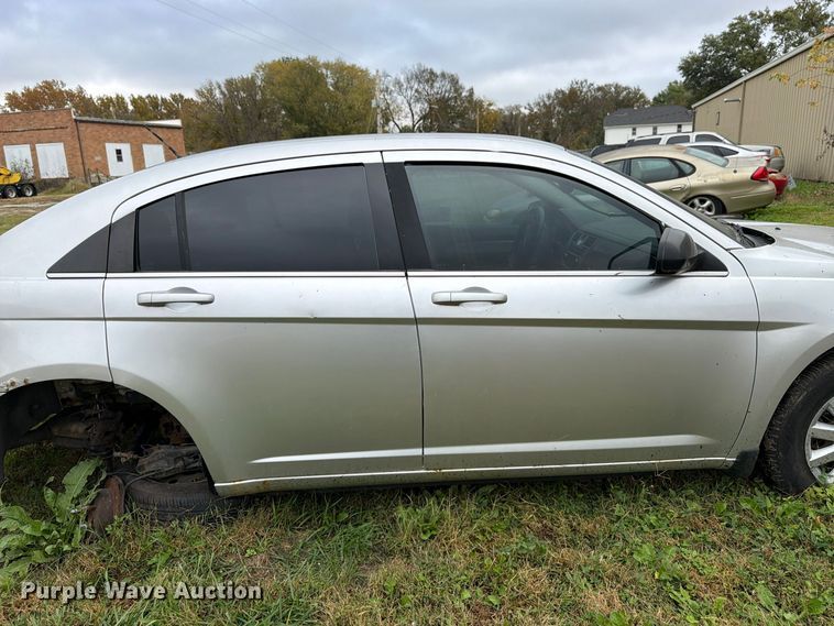 image for item DT3101 2010 Chrysler Sebring 