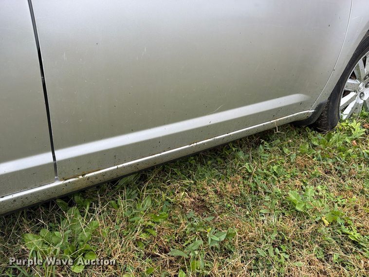 image for item DT3101 2010 Chrysler Sebring 