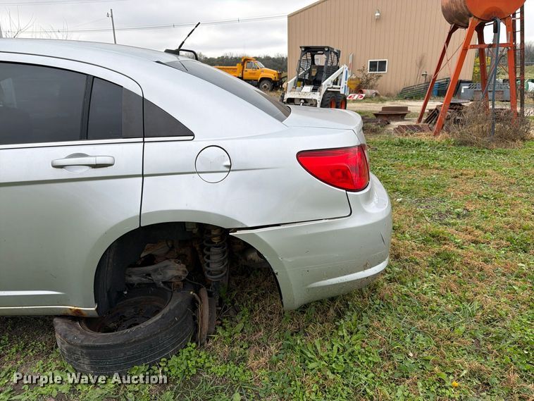 image for item DT3101 2010 Chrysler Sebring 