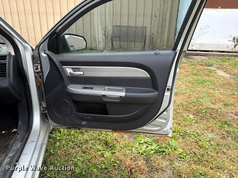 image for item DT3101 2010 Chrysler Sebring 