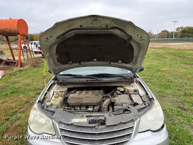 image for item DT3101 2010 Chrysler Sebring 