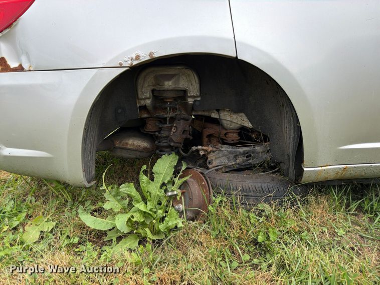 image for item DT3101 2010 Chrysler Sebring 