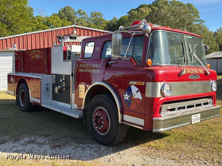 image for item EA7406 1986 Ford C8000 pumper fire truck