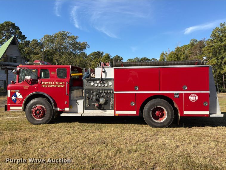 image for item EA7406 1986 Ford C8000 pumper fire truck