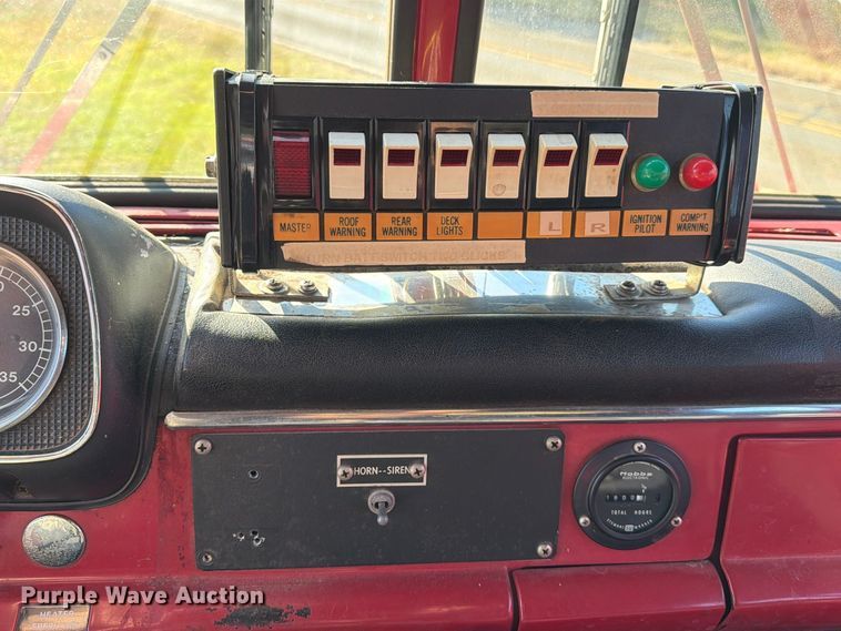image for item EA7406 1986 Ford C8000 pumper fire truck