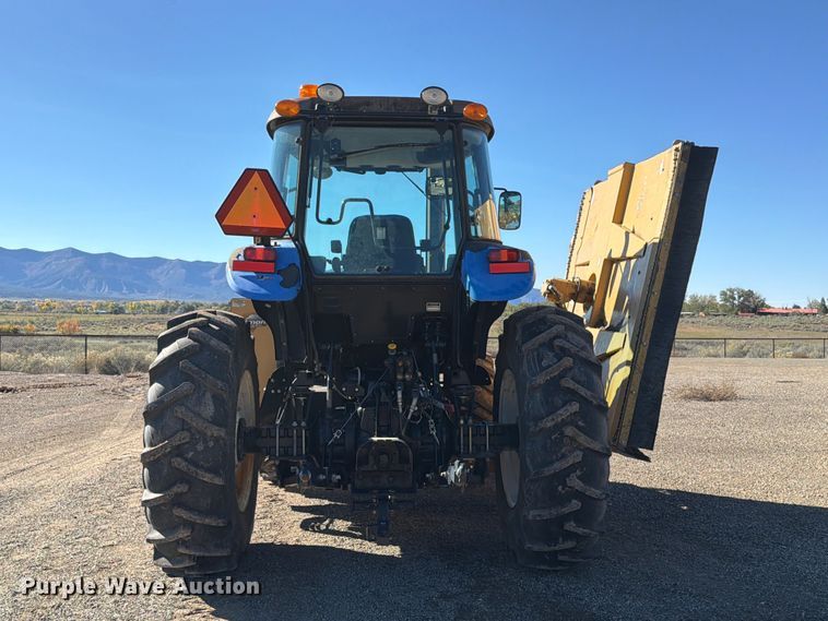 image for item ED0223 2013 New Holland TS6.110 MFWD tractor