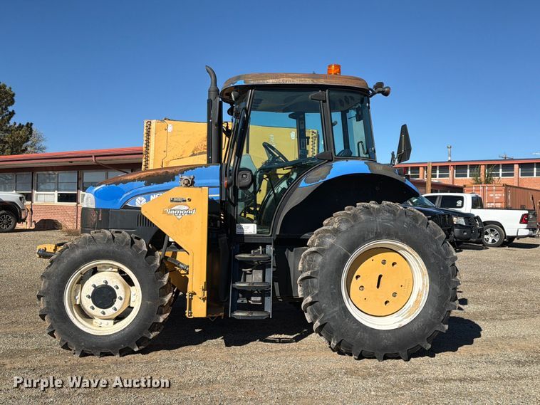 image for item ED0223 2013 New Holland TS6.110 MFWD tractor